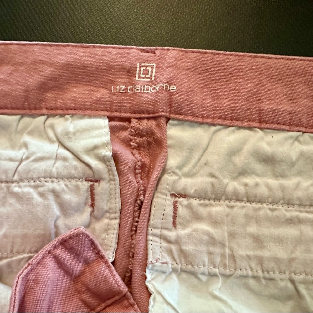 Liz Claiborne Pink and White Cropped Pants